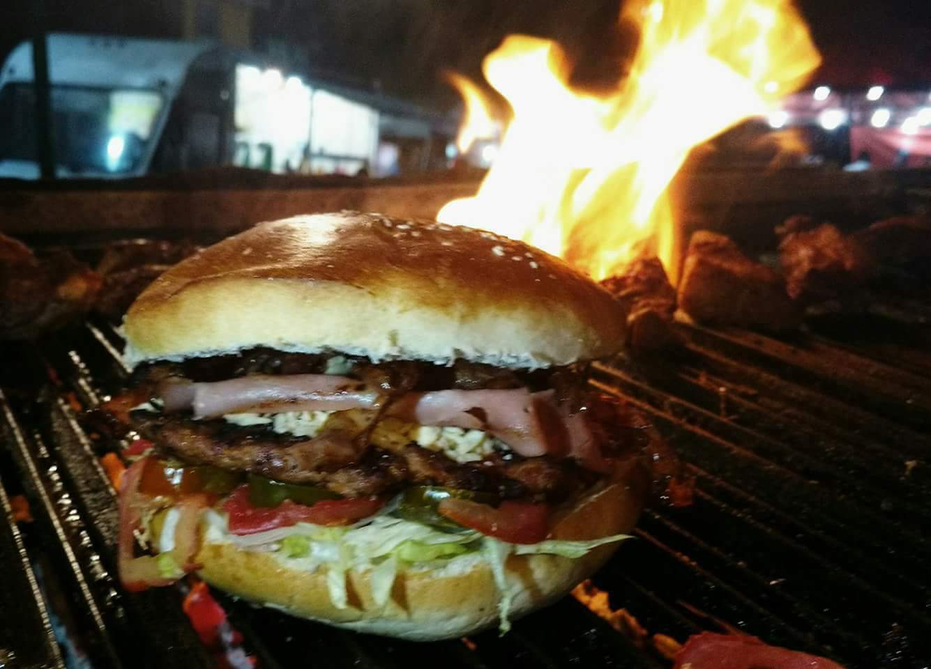 Classic Burger image 5