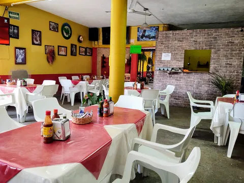 Mariscos el chayas image 4