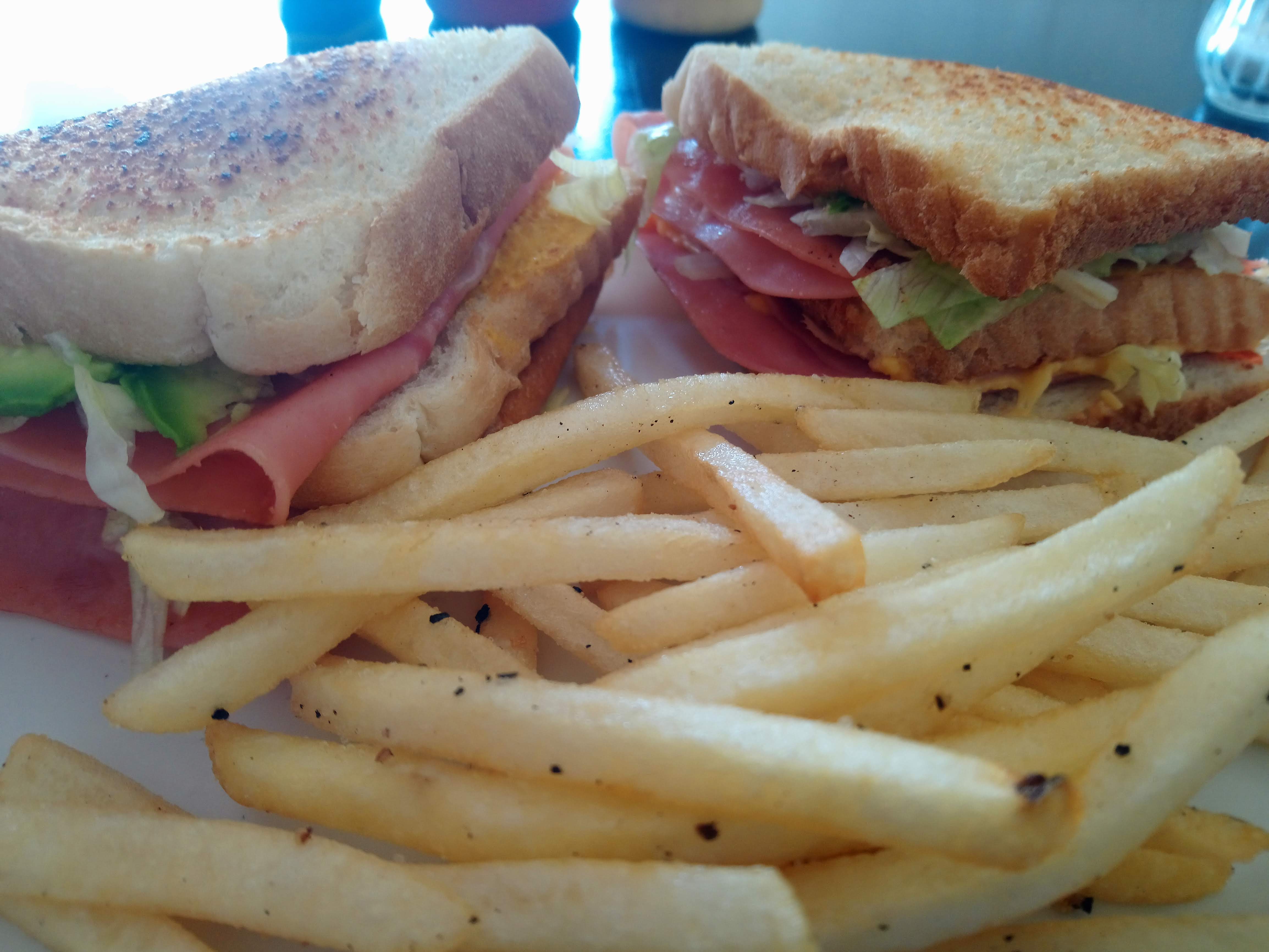 Loncheria Peter image 1