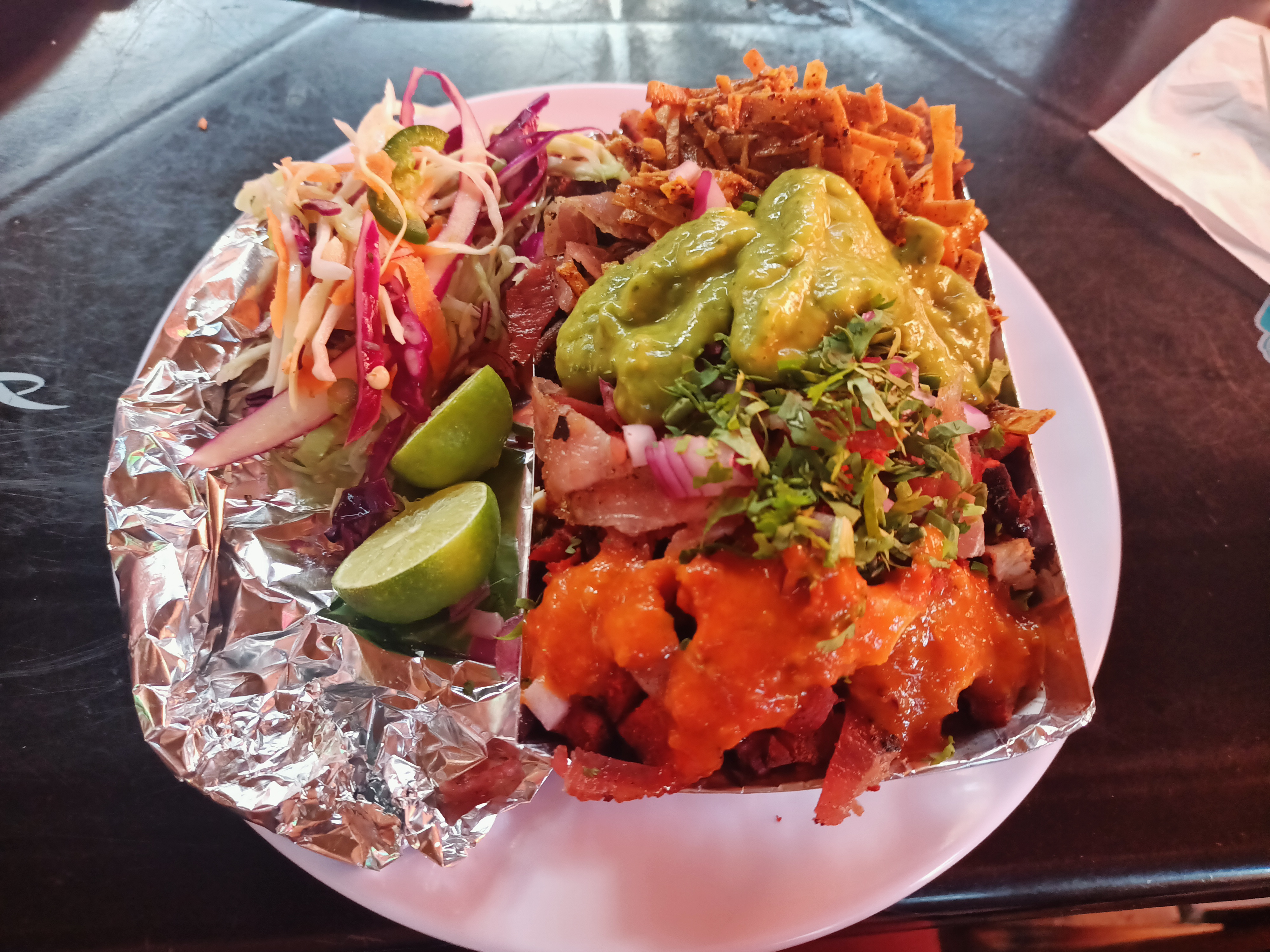 Los Pinches Tacos image 7