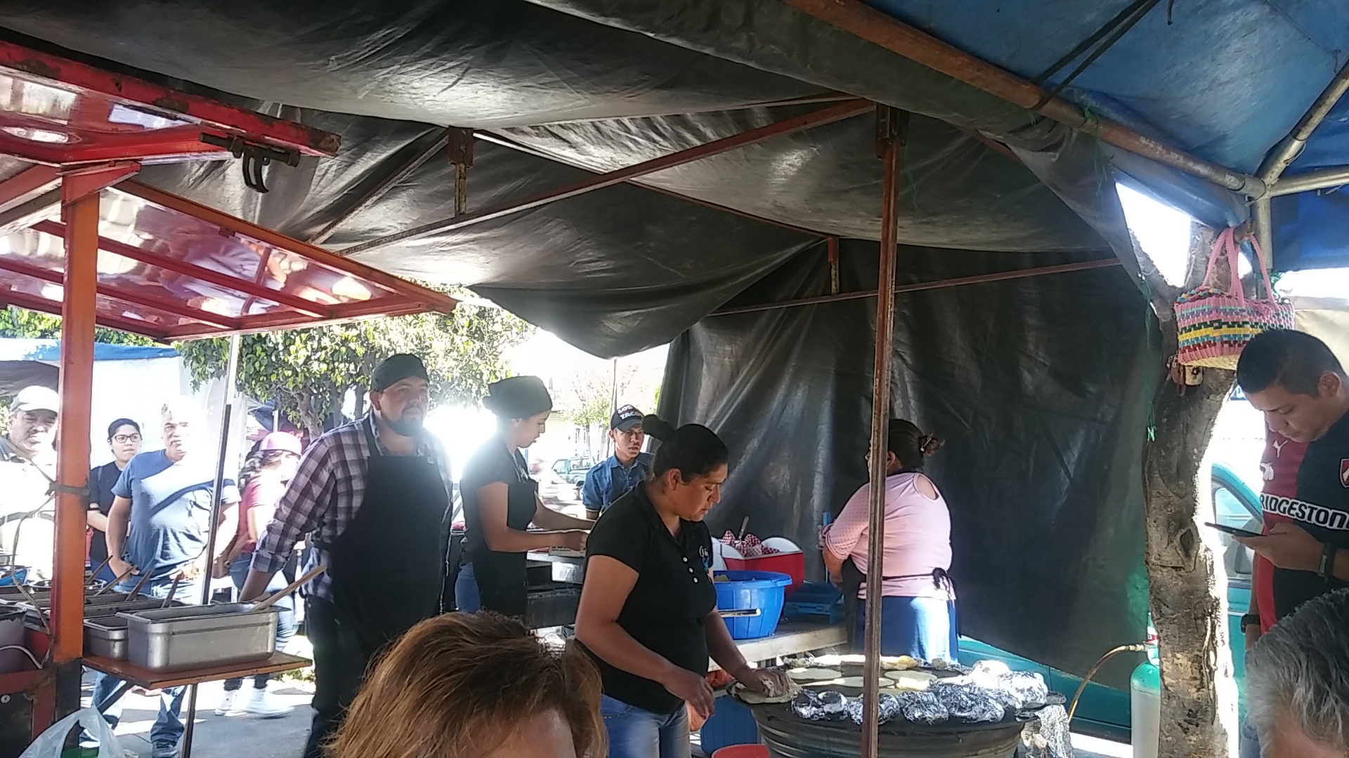 Los Pinches Tacos image 9