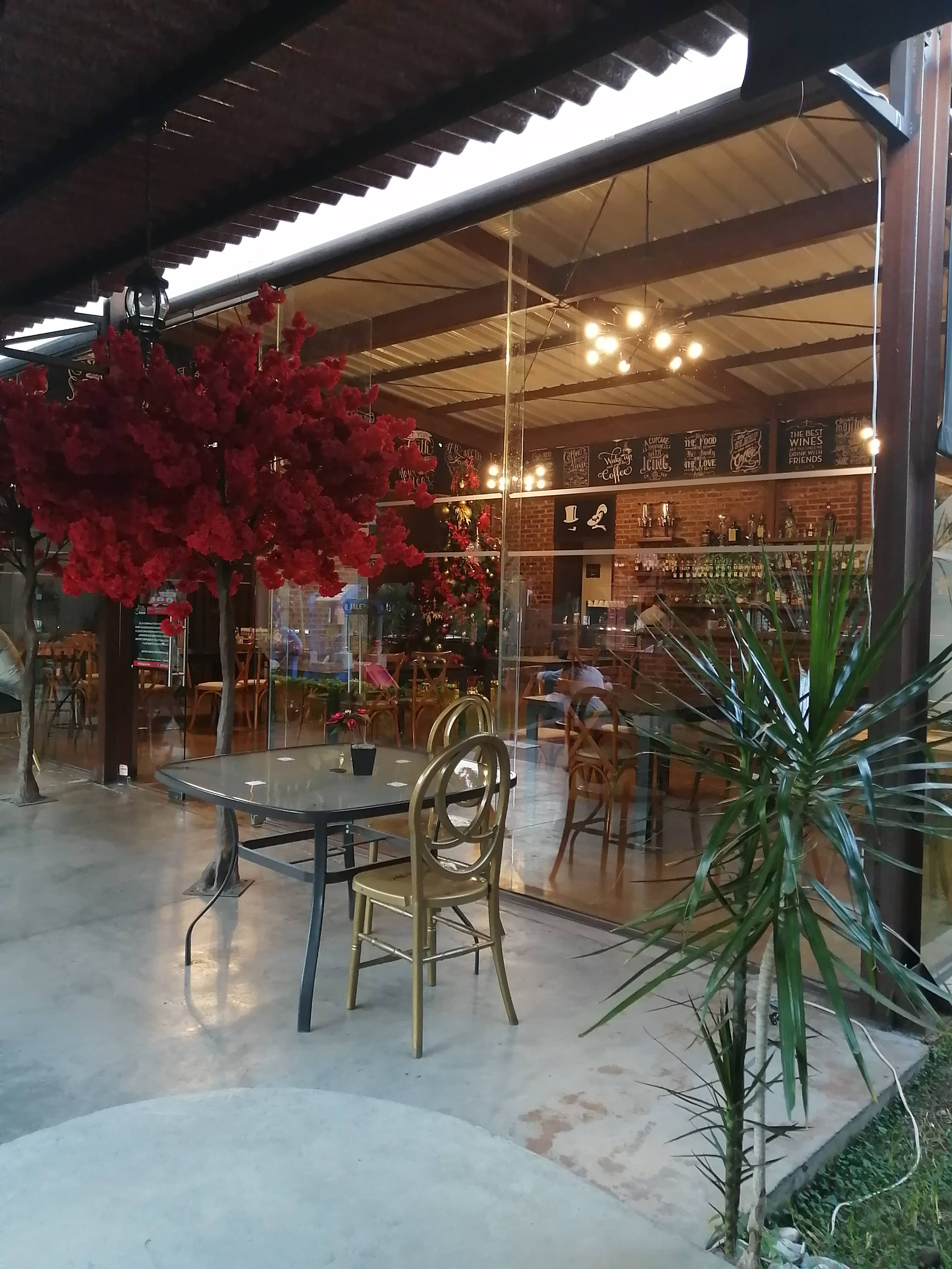 Bistro Takobar image 1