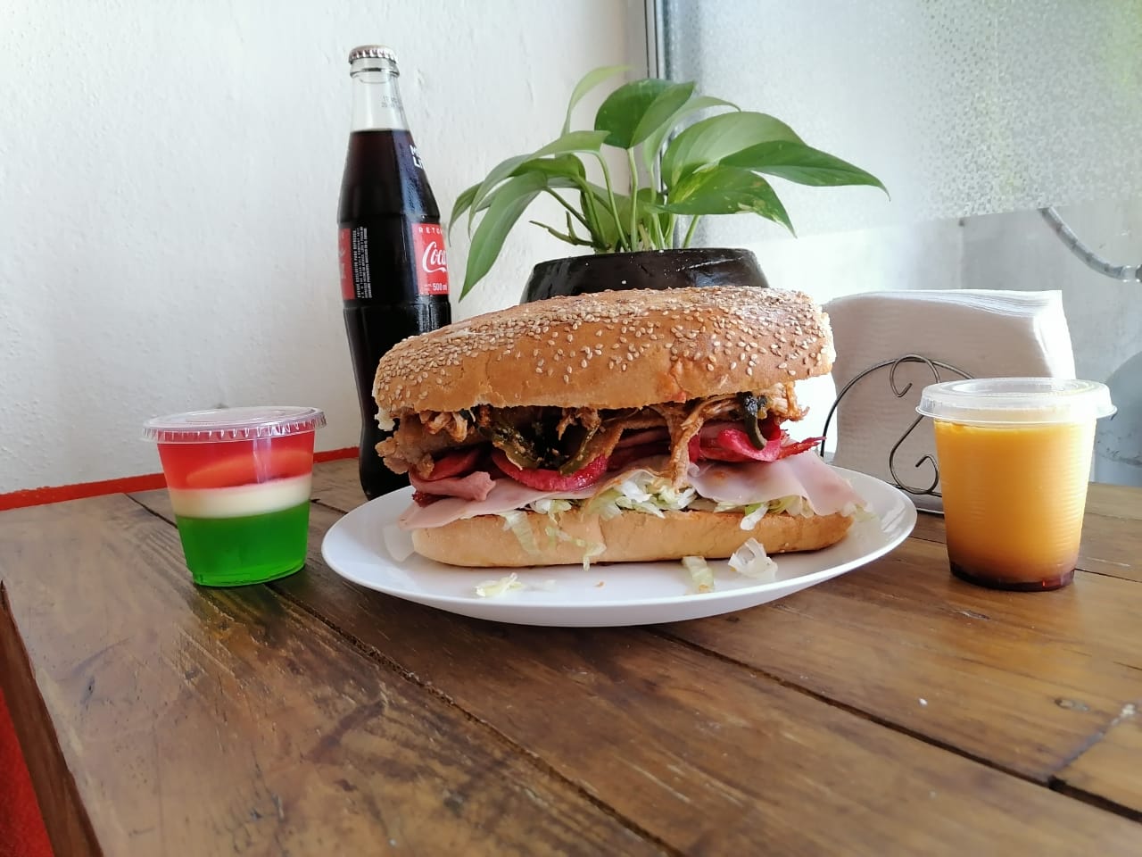 Loncheria La Regué image 1