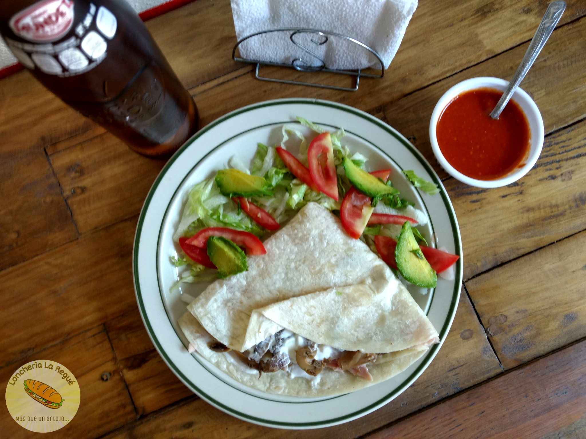 Loncheria La Regué image 2