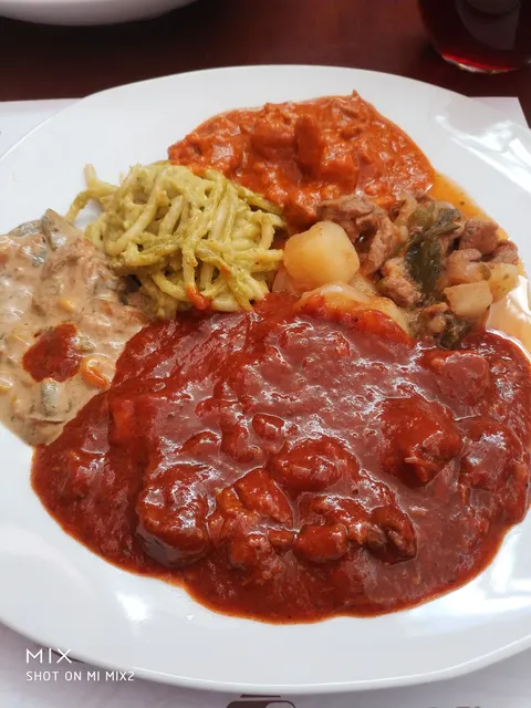 Miel & Veneno Restaurant image 5