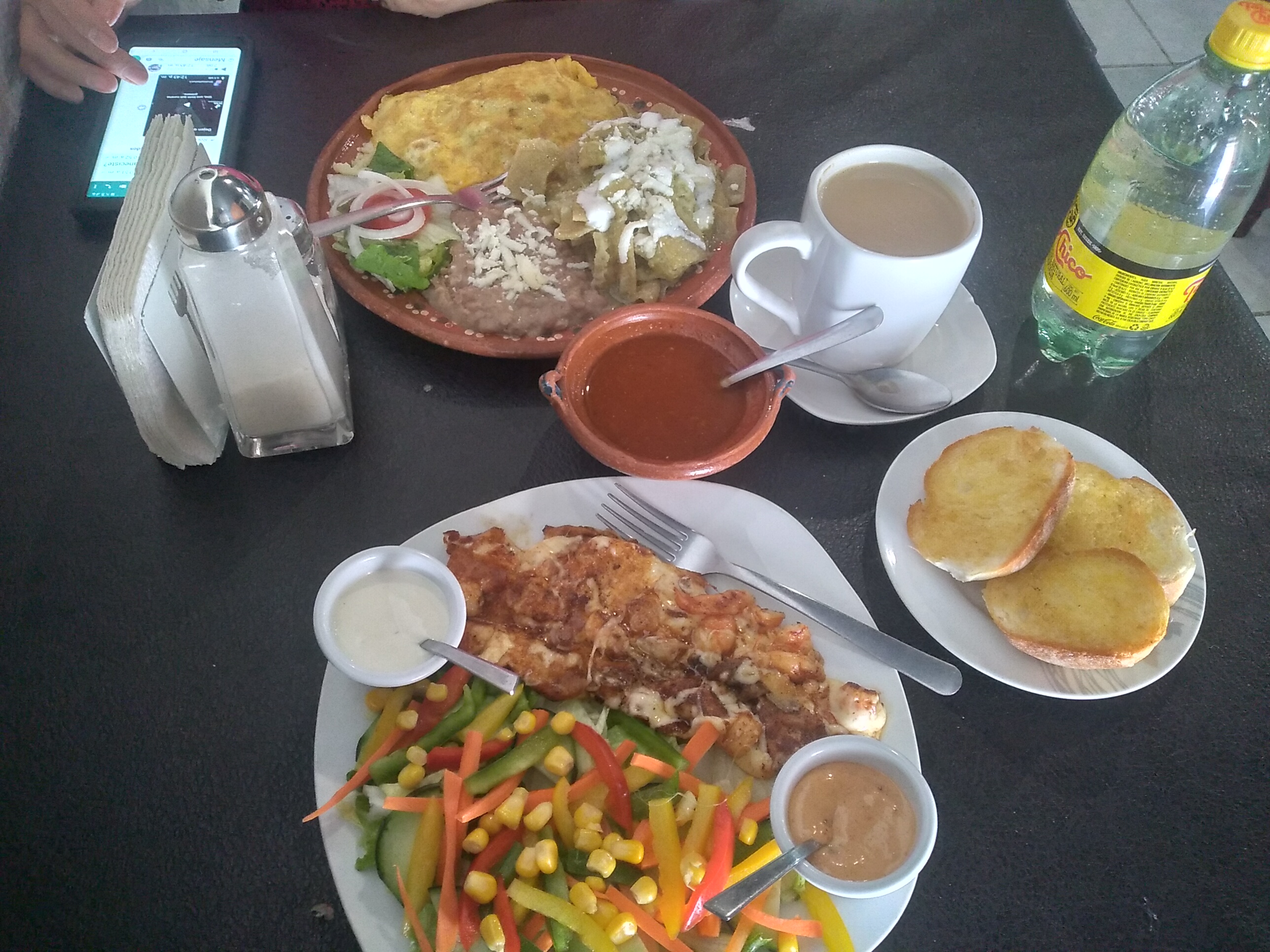 Lacho's Delhi cocina & café image 3