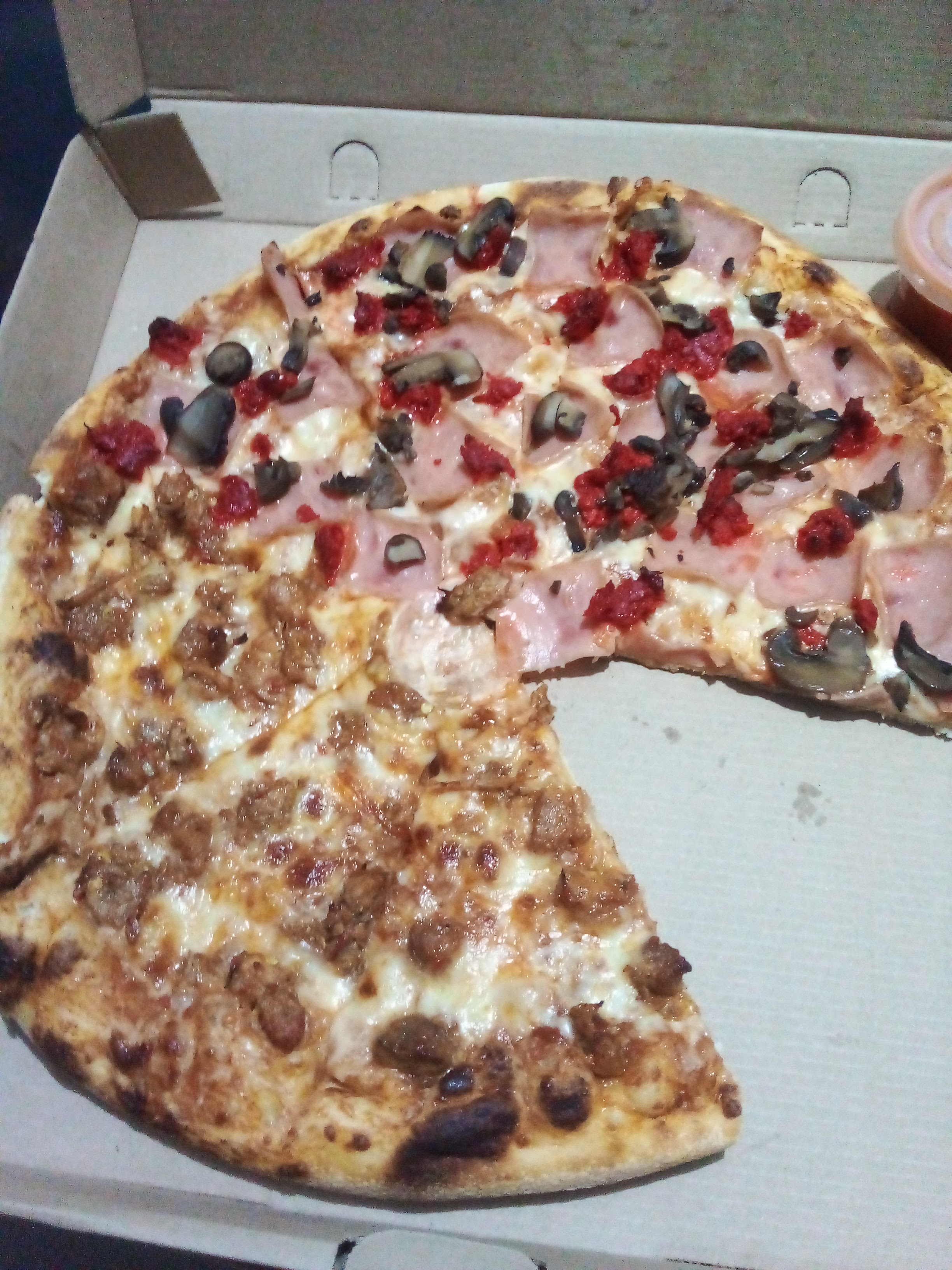 Los Faroles PIZZA Y POLLO image 2