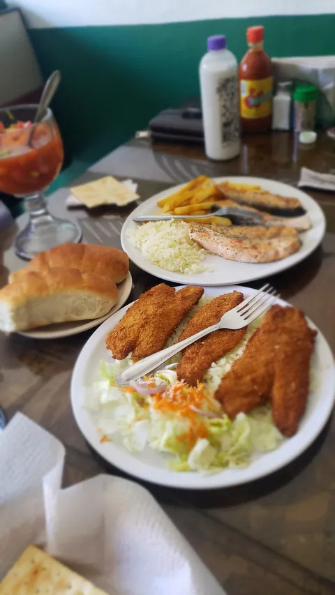 MARISCOS 7 Mares image 2