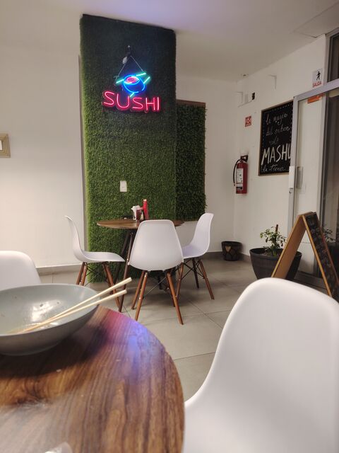Mashu Sushi image 6