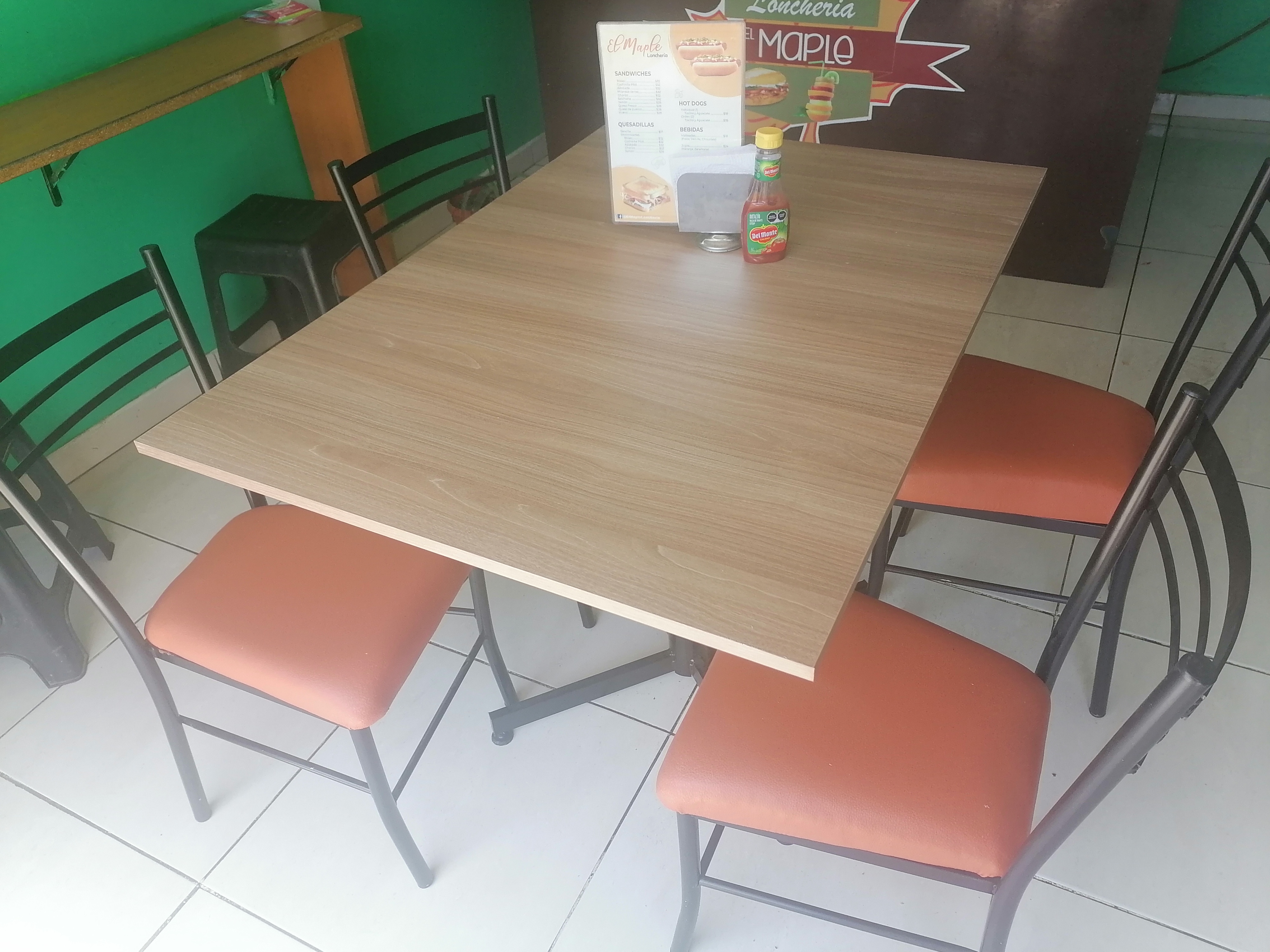 El Maple (Loncheria) image 1