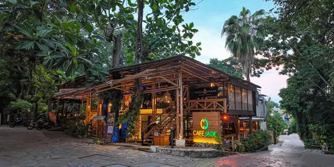 Café Jade image 4