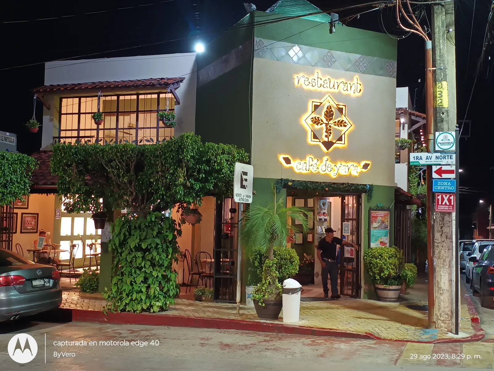 Café De Yara image 6