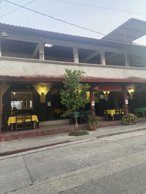 Las Tinajas image 1