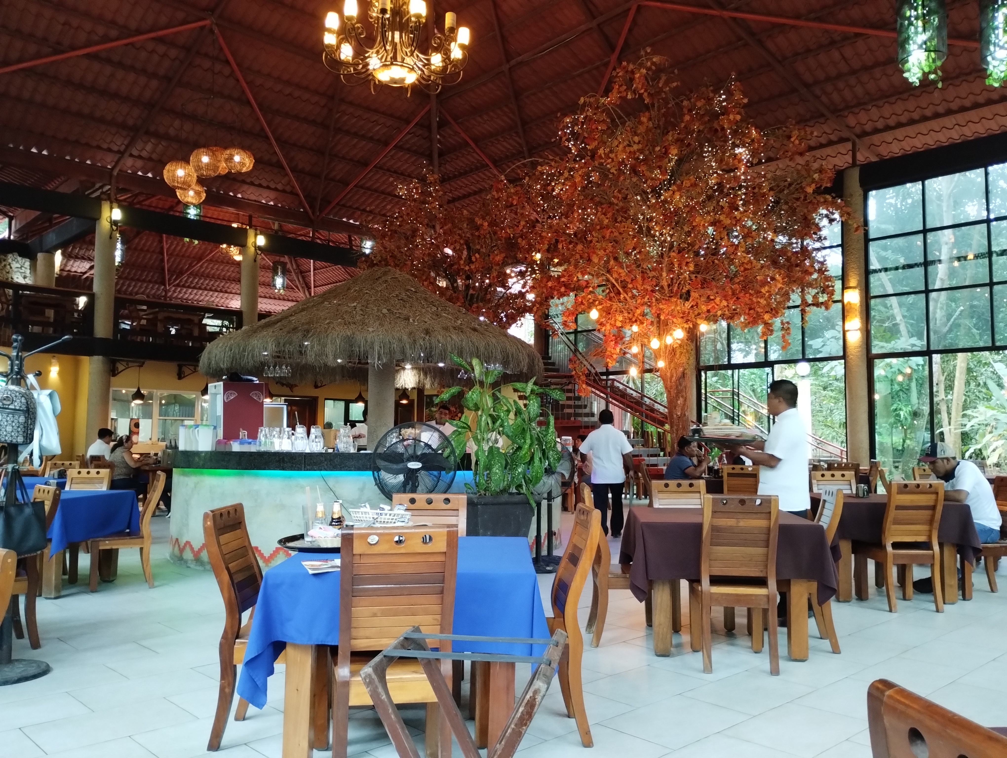 El Huachinango Feliz Restaurante Y Coctelería image 6