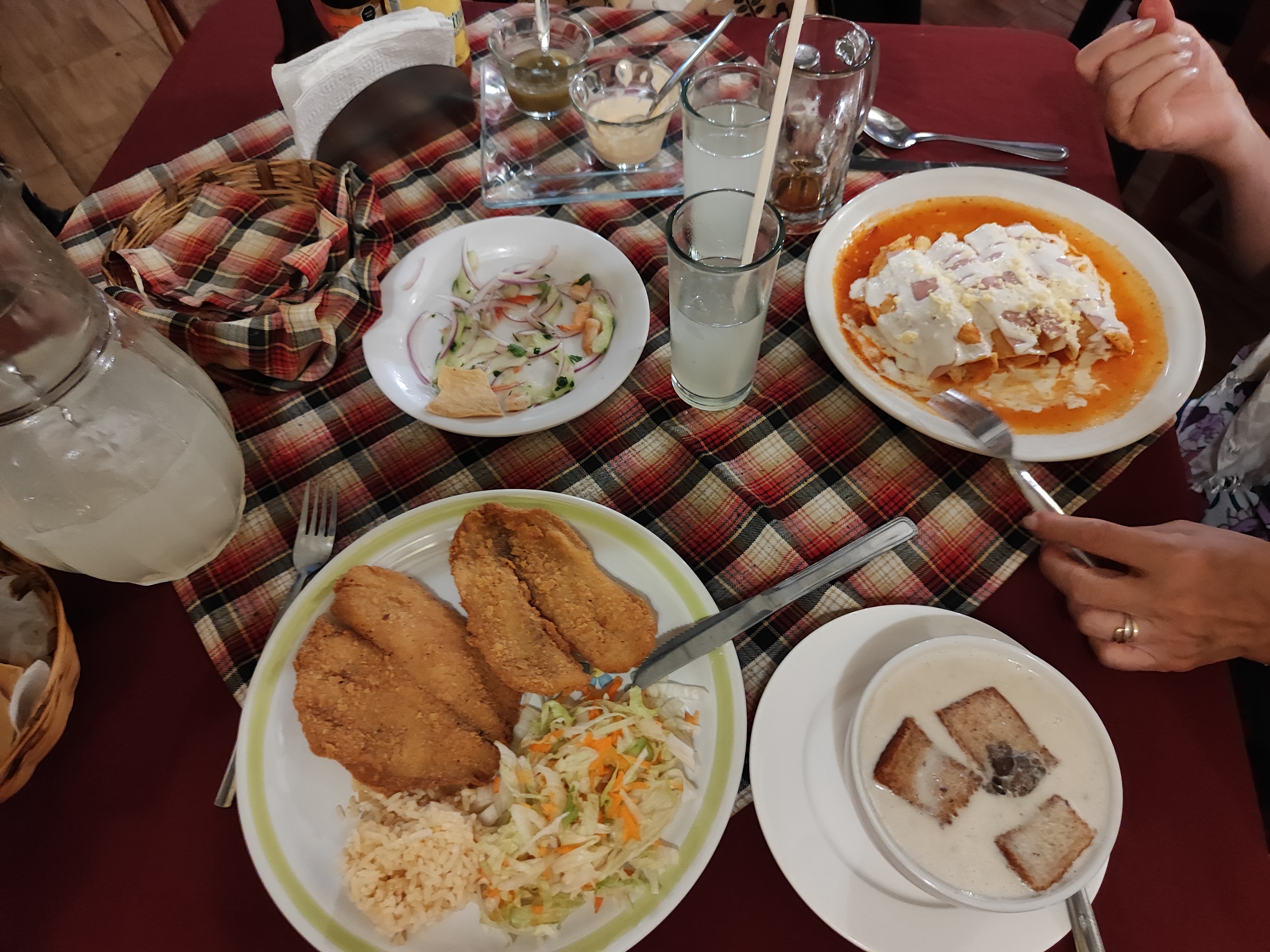 Restaurante El Huachinango Feliz[cañada] image 2