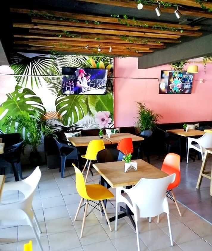 La Jungla Cervecería image 7