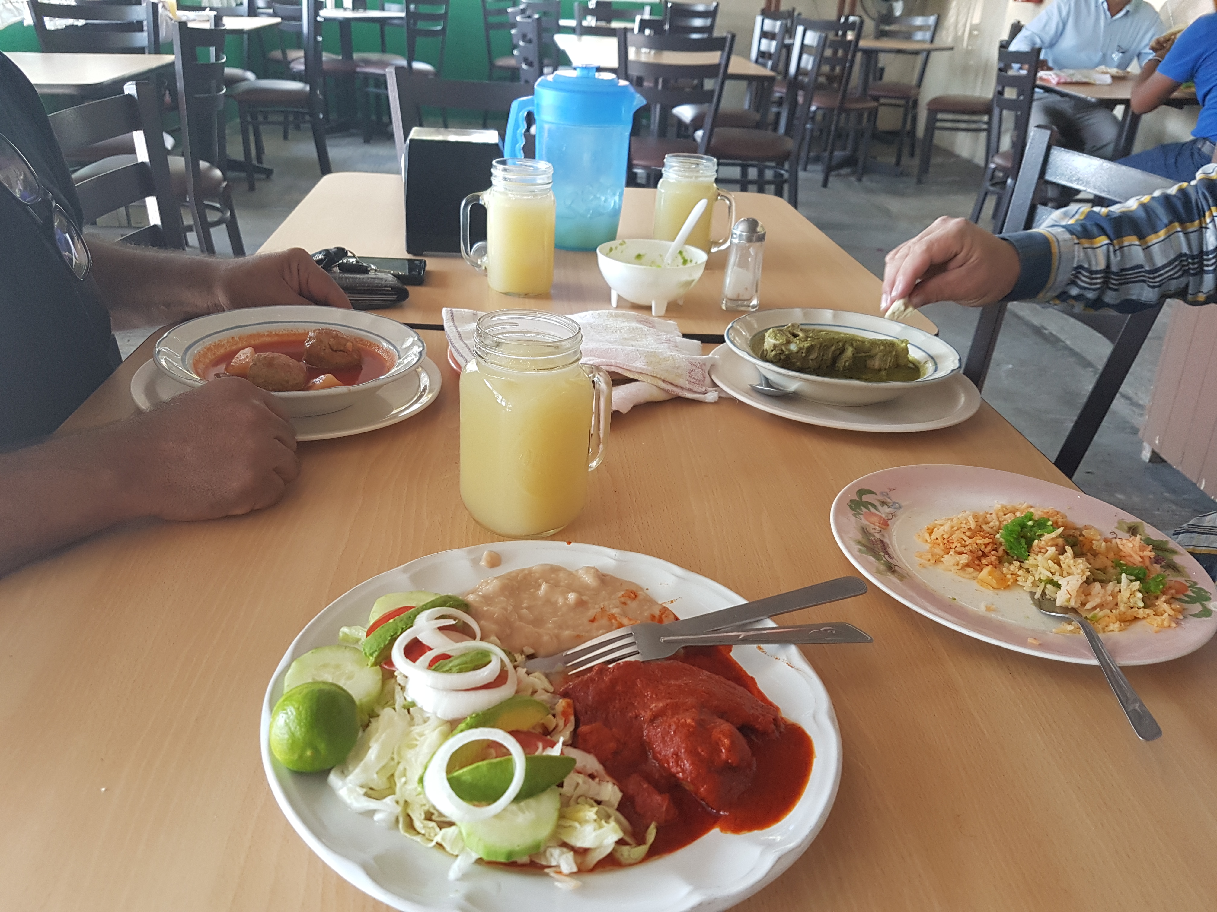 Comedor Vicky image 3