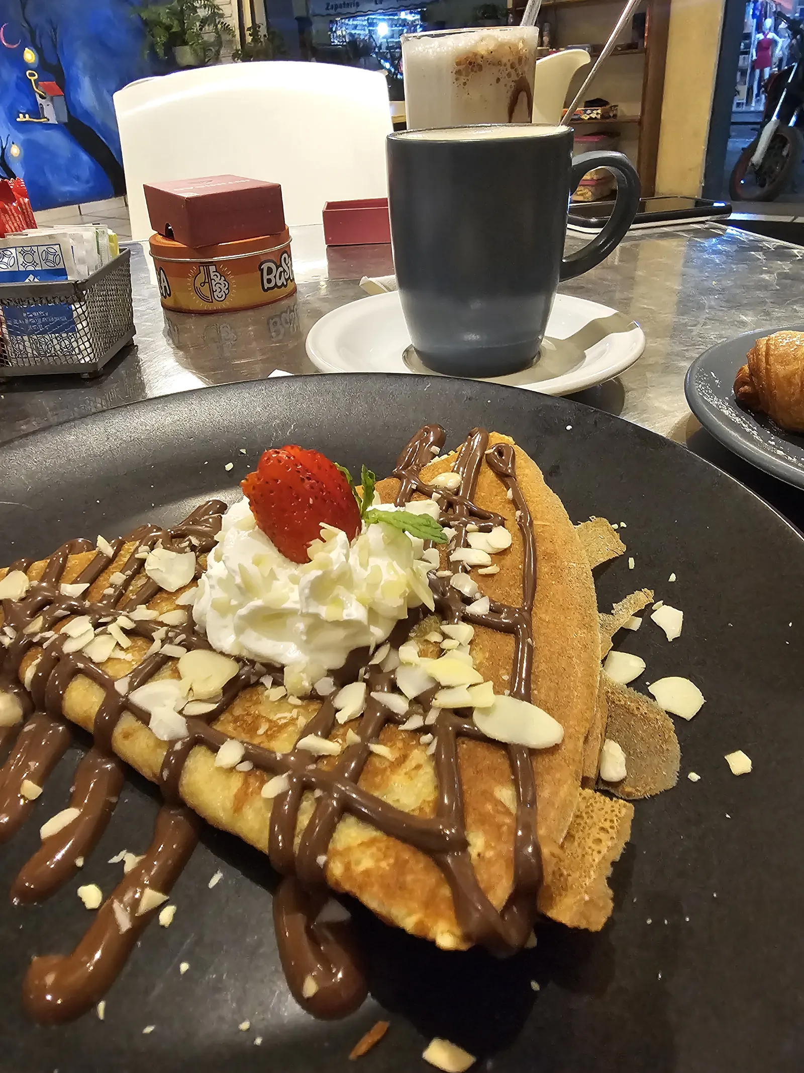 Paxx Café image 9