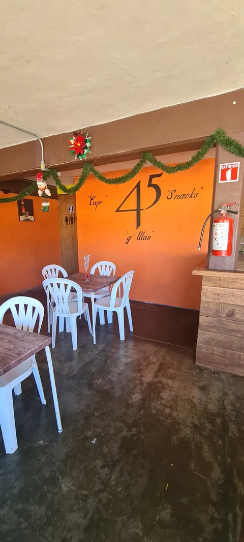 45 Grados (Café . Snacks & más) image 3