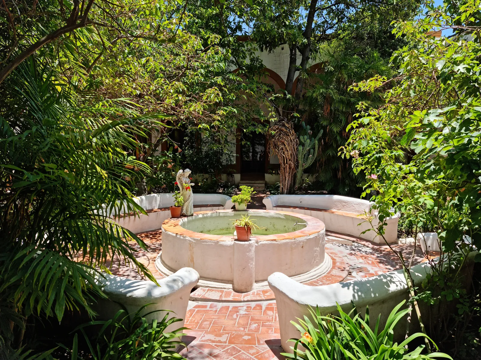 La Casona image 7