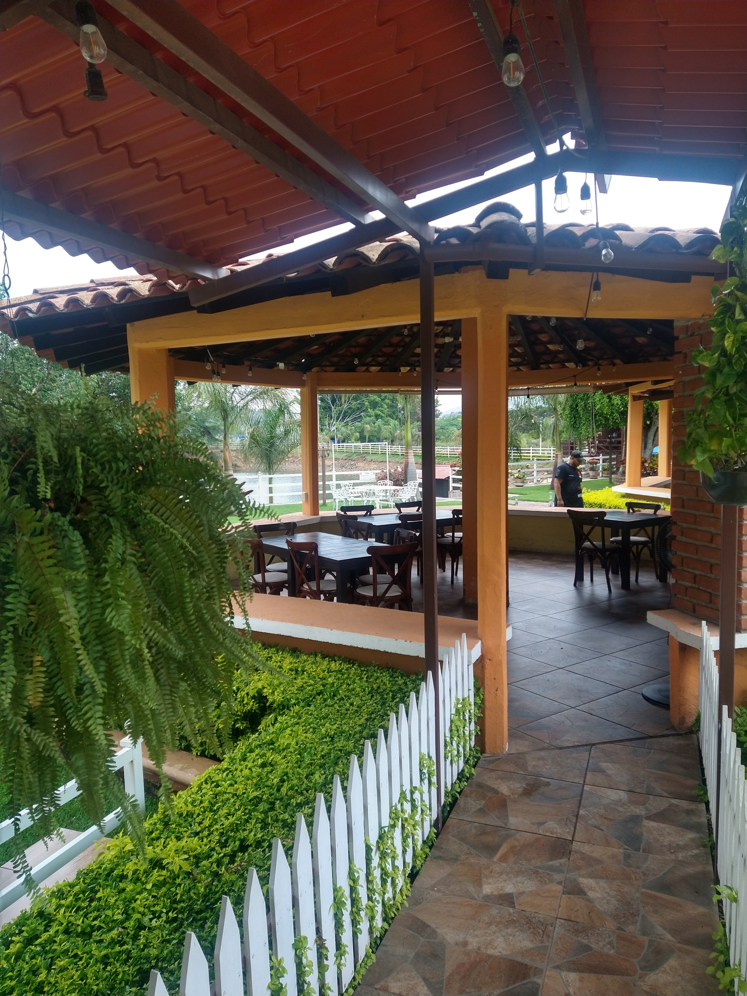 Restaurante las cabañas image 9