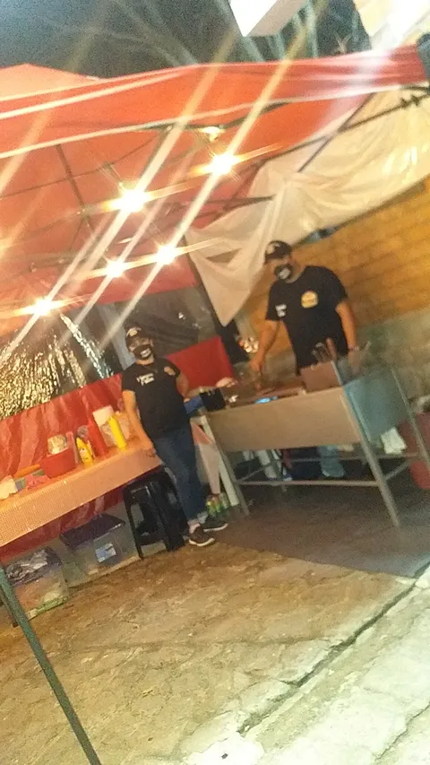 Hamburguesas los Arcos image 2