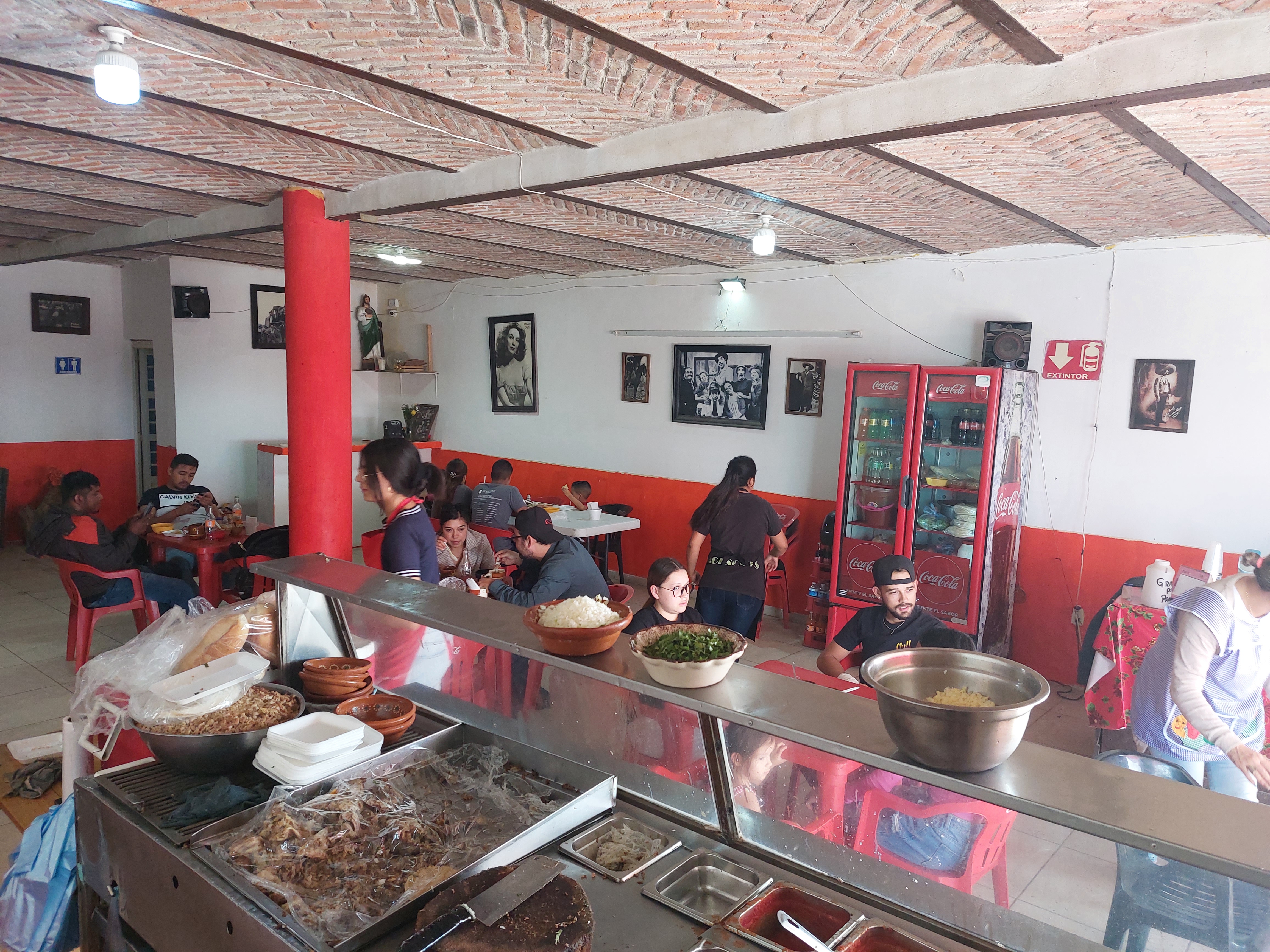 Birrieria Y Taqueria "D´NAZA" image 1