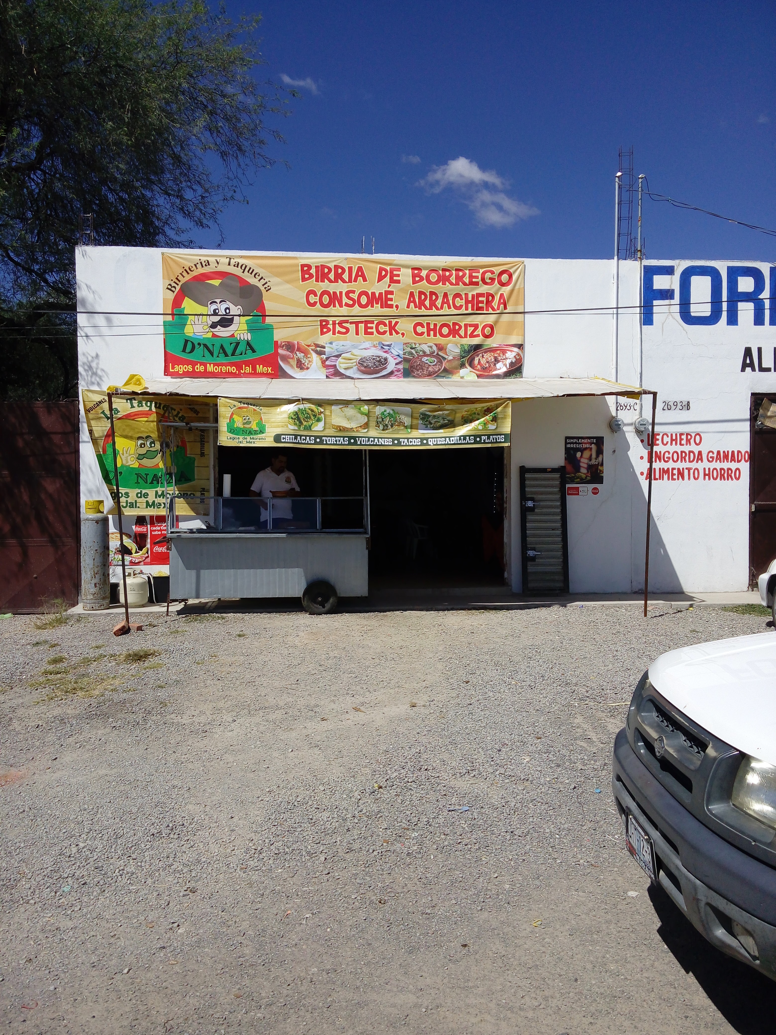 Birrieria Y Taqueria "D´NAZA" image 4