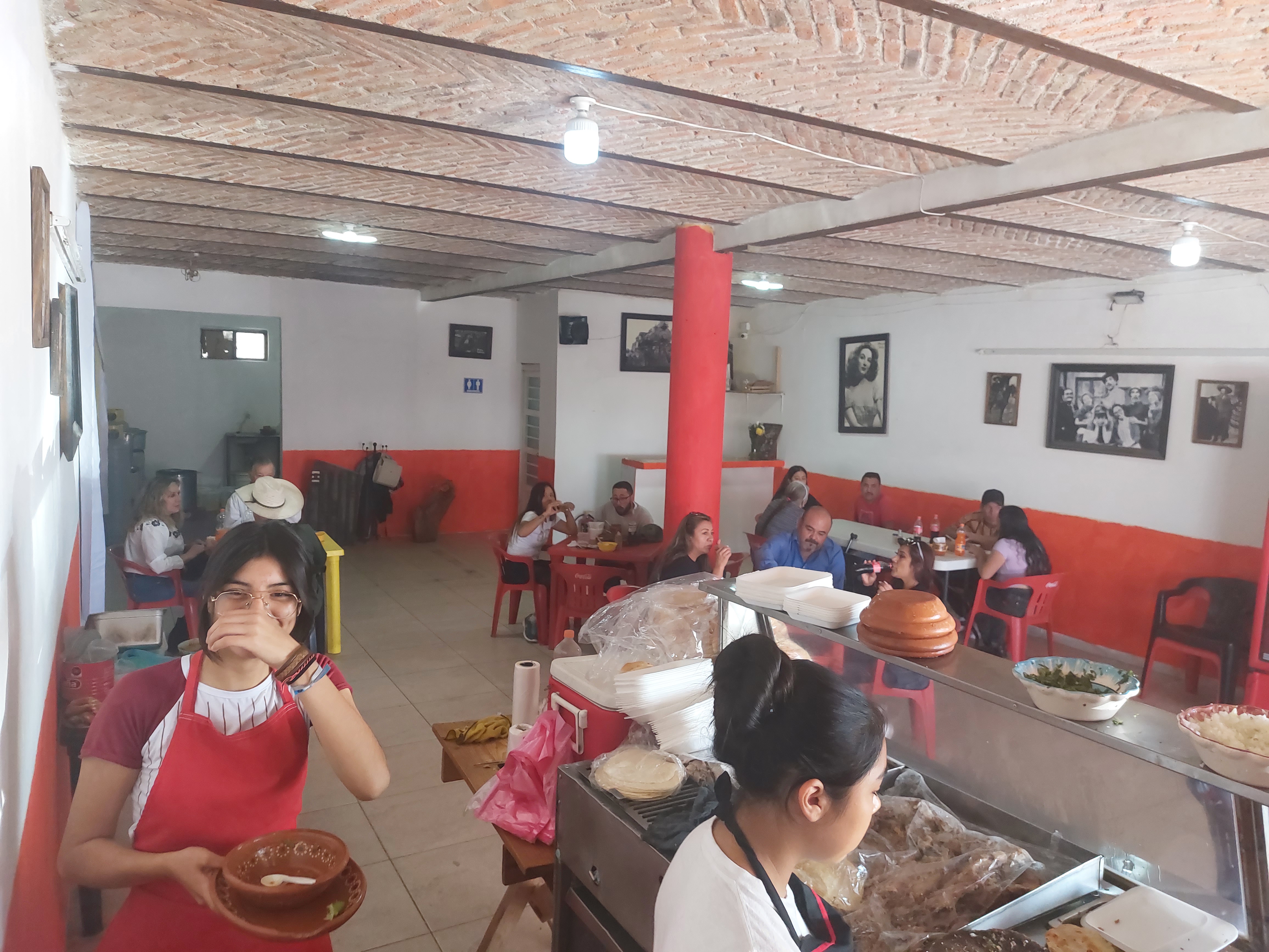 Birrieria Y Taqueria "D´NAZA" image 5