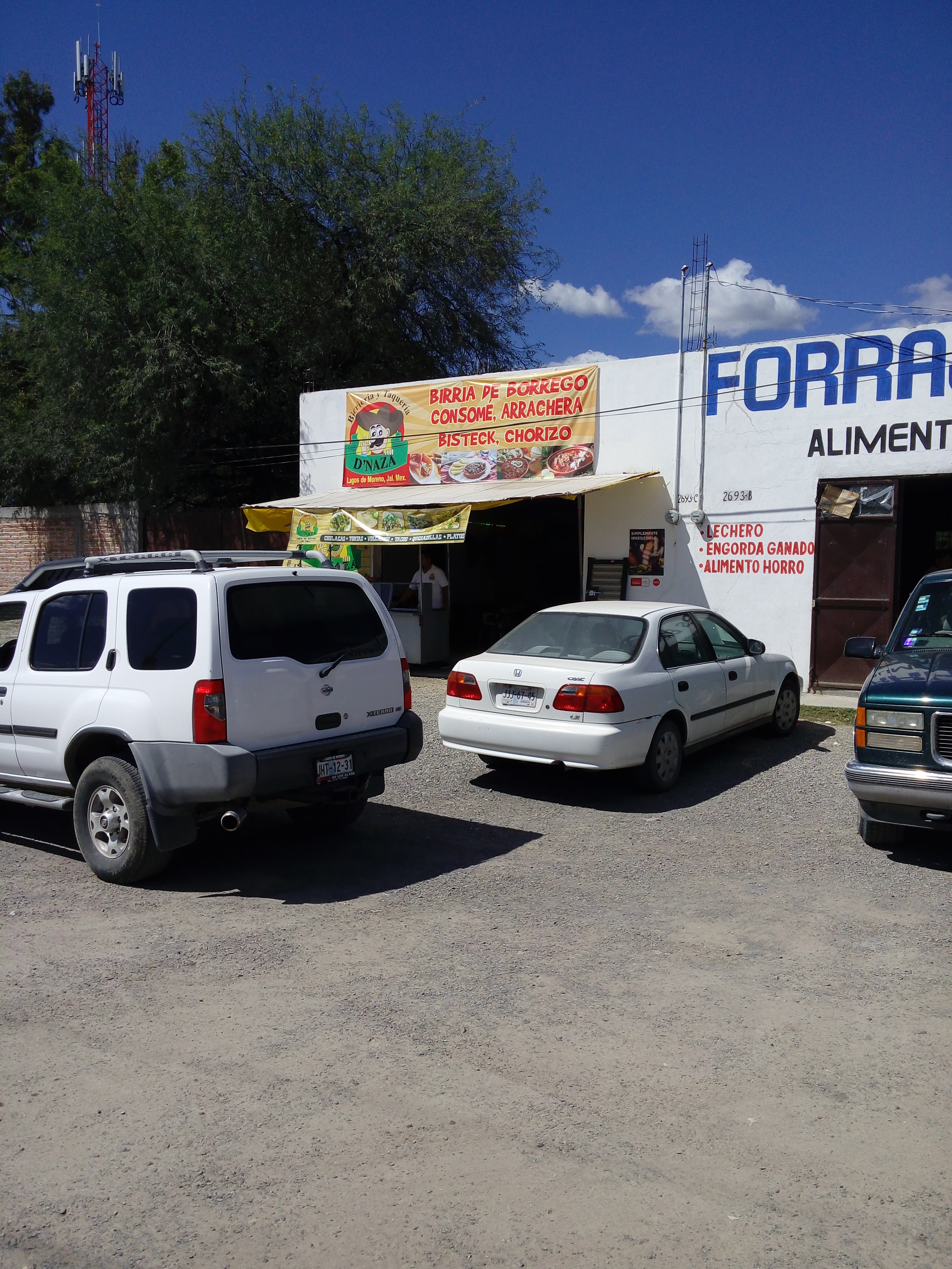 Birrieria Y Taqueria "D´NAZA" image 10