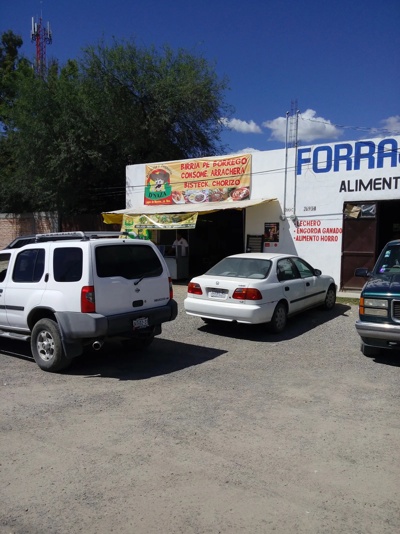 Birrieria Y Taqueria "D´NAZA" image 10