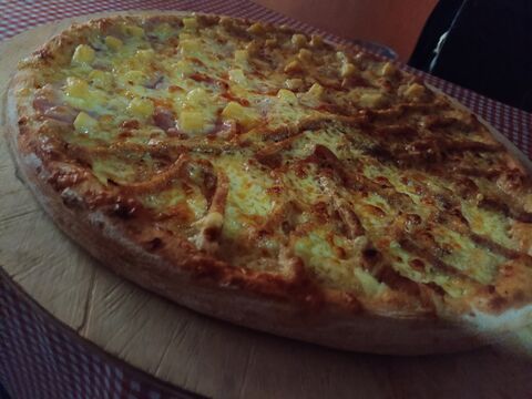 Pizzería image 6