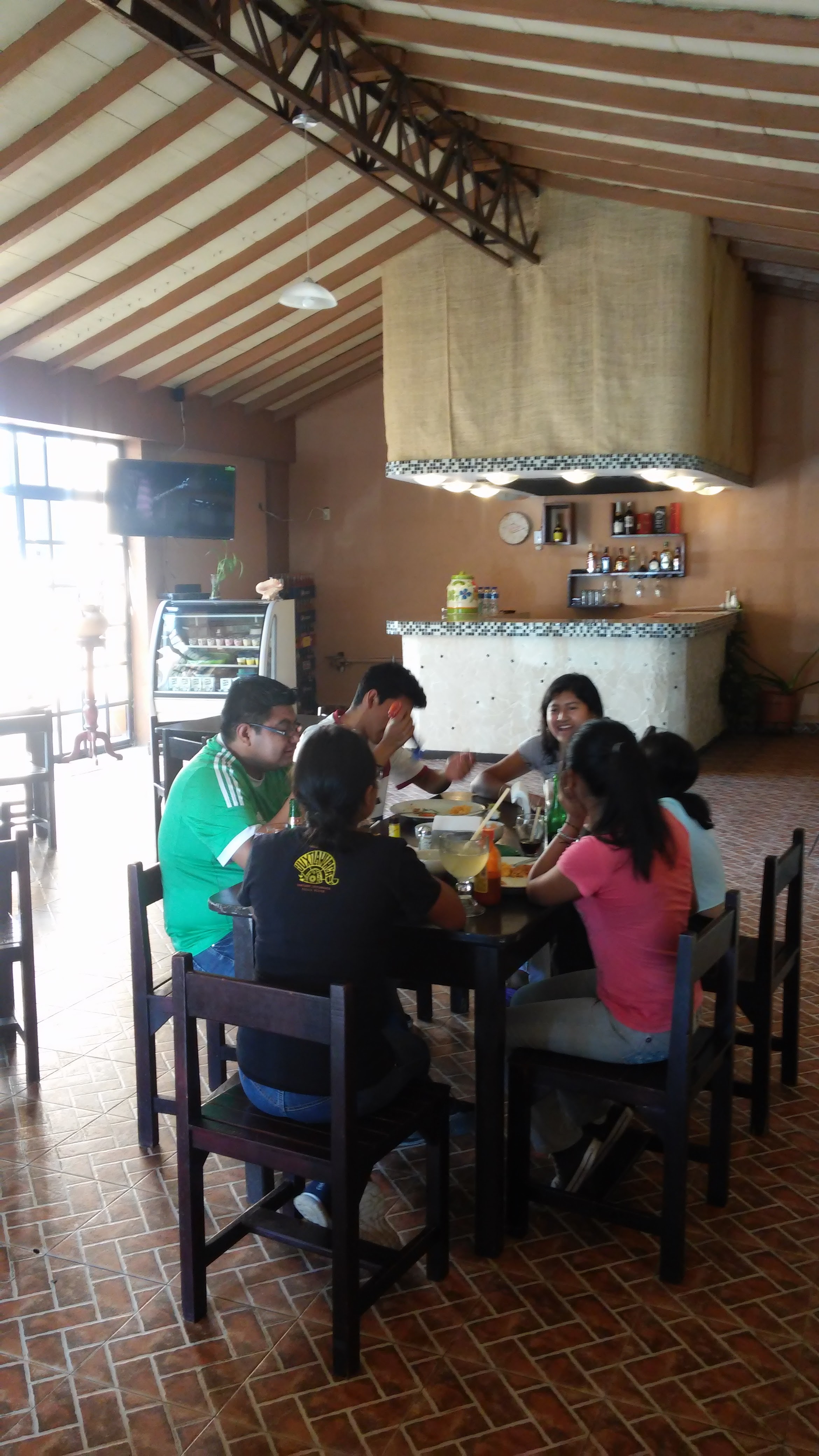 Restaurant Y Marisqueria San Miguel image 3