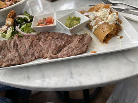 MHC Steak House & Wine Bar image 7