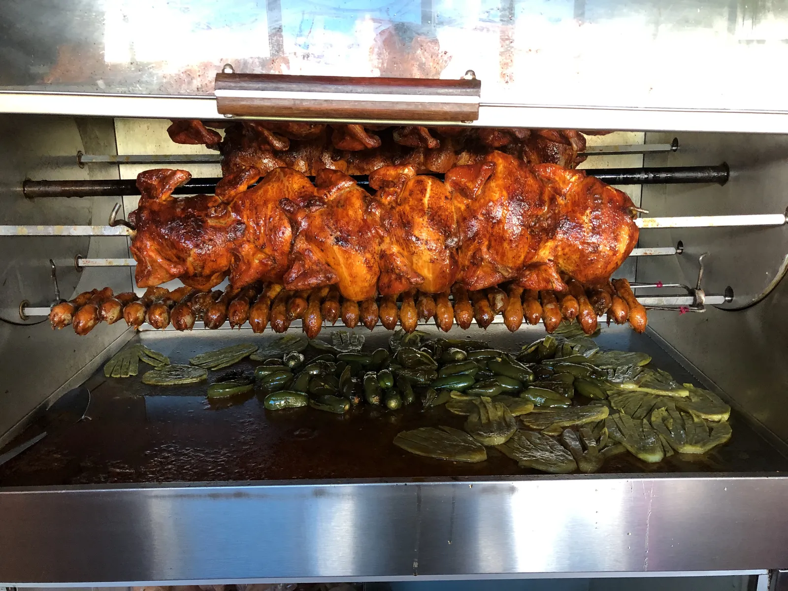 Pollos Rostizados Doña Guera image 3