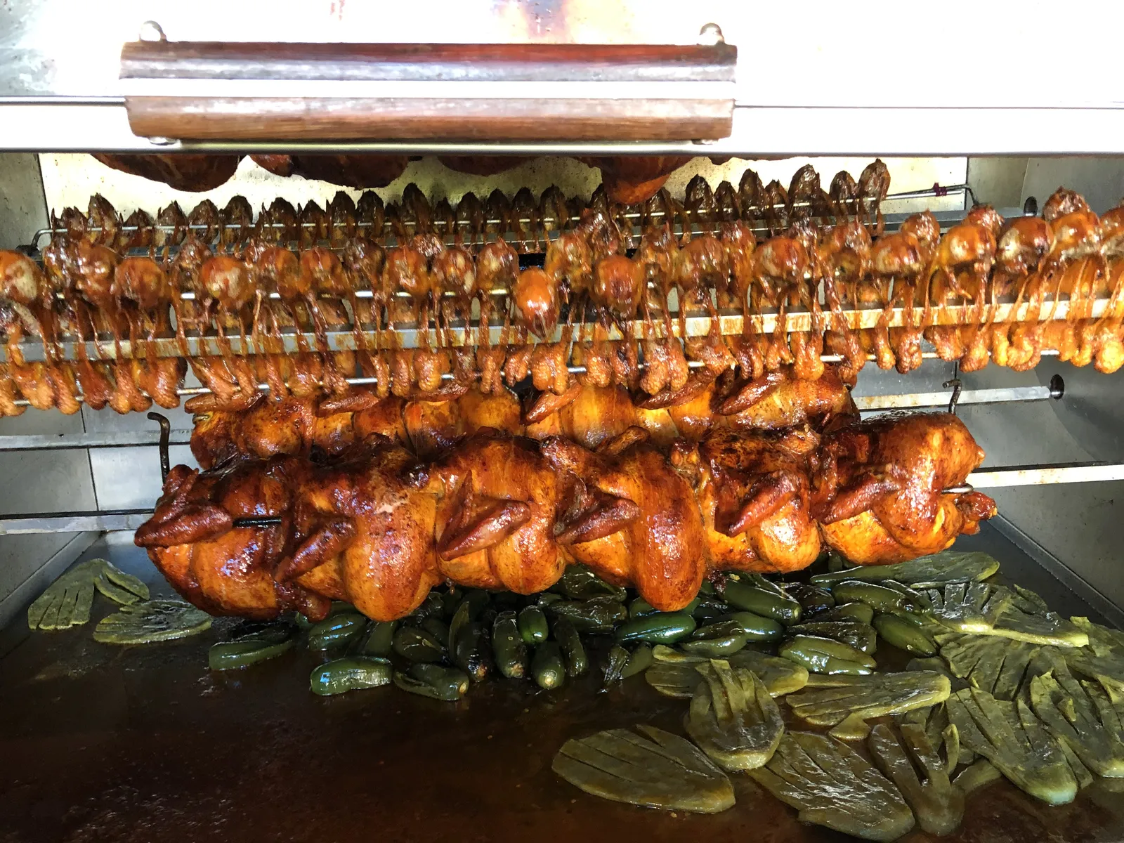 Pollos Rostizados Doña Guera image 4