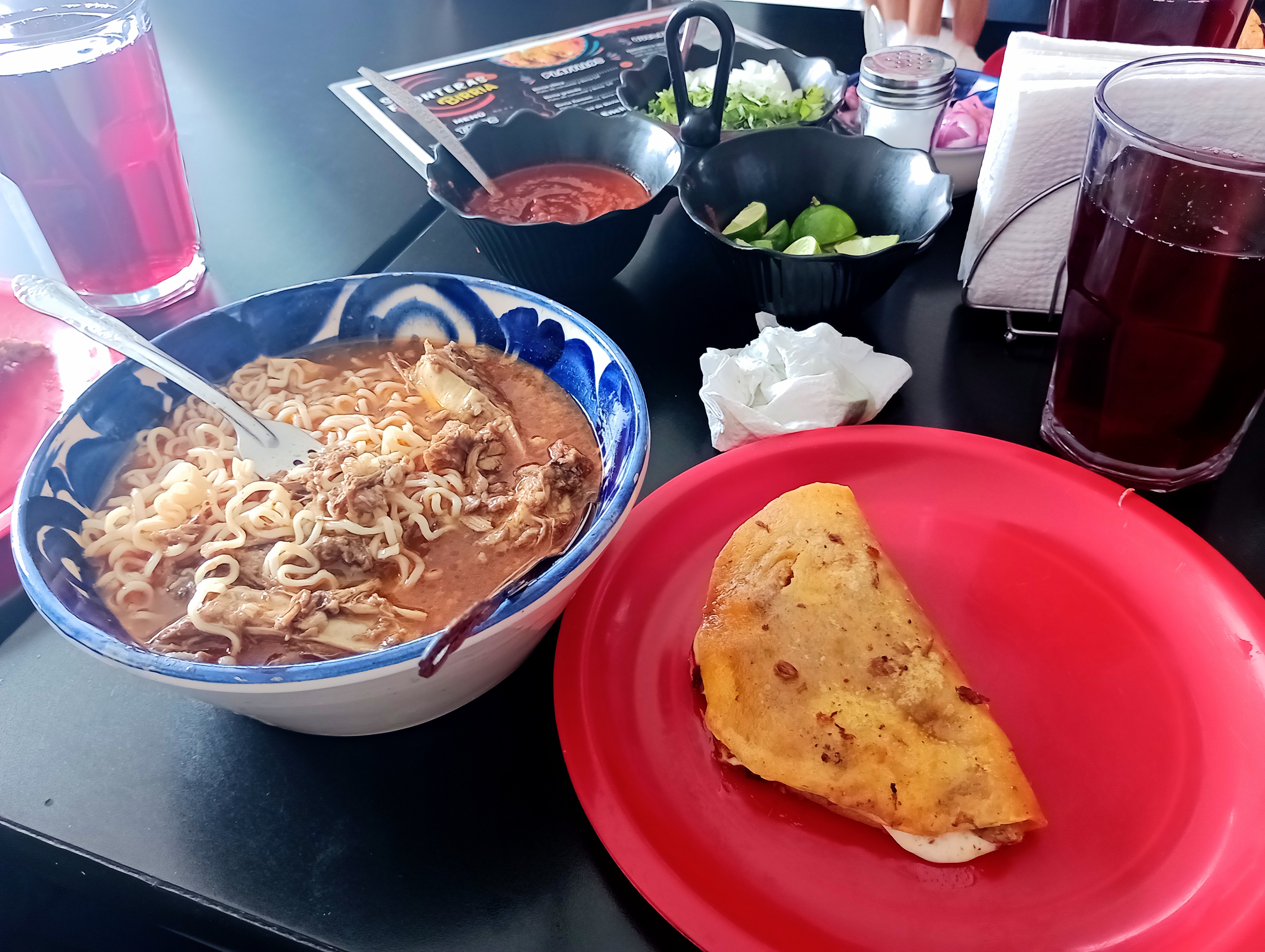 Restaurante SIN FRONTERAS BIRRIA image 4