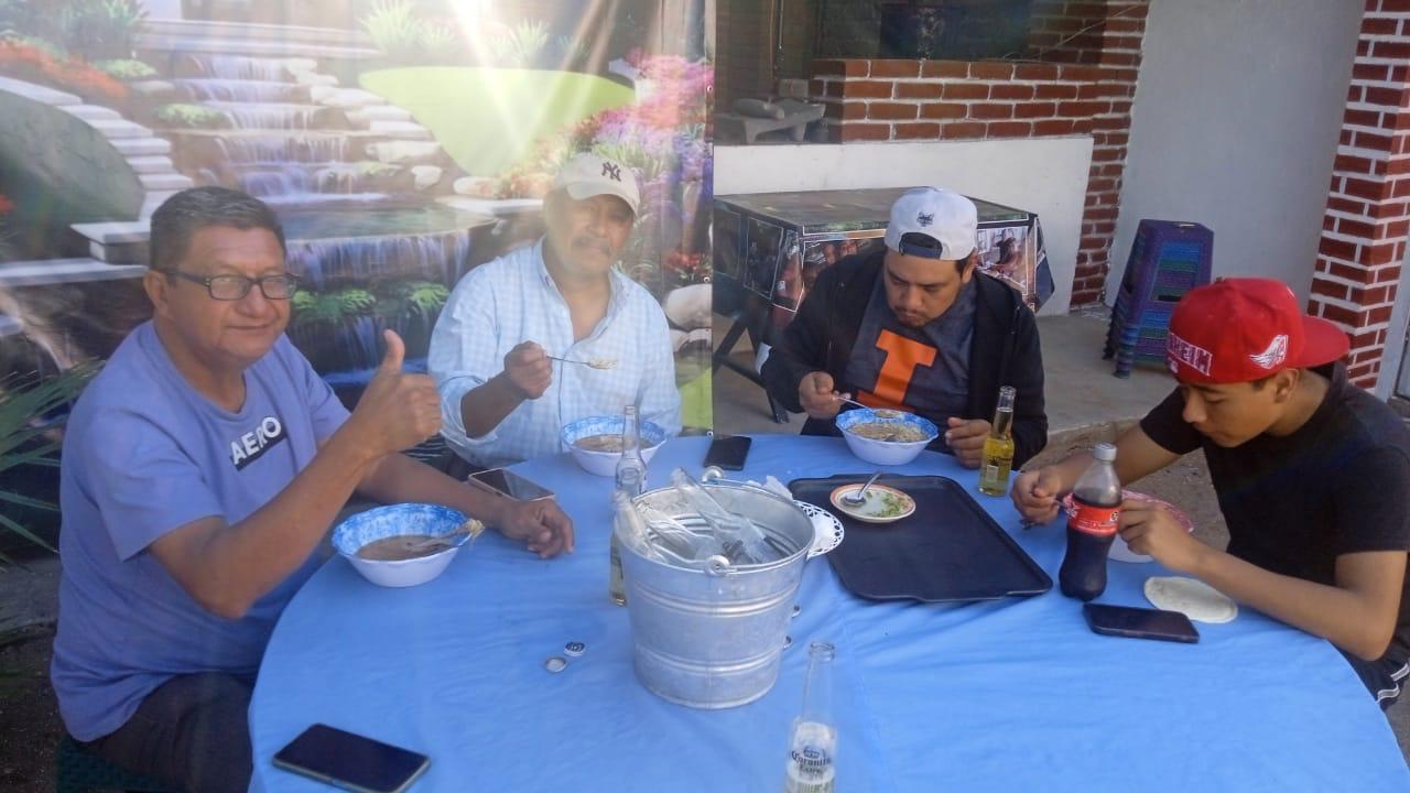 BIRRIERIA Y QUESABIRRIAS "EL COCHILOCO" image 3