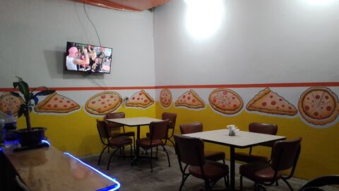 SUPER PIZZAS image 1