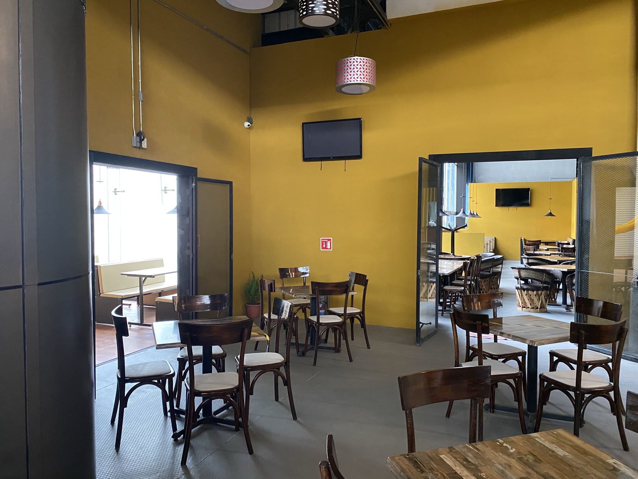 Donde Quieras Drinks Paseo Ventura image 5