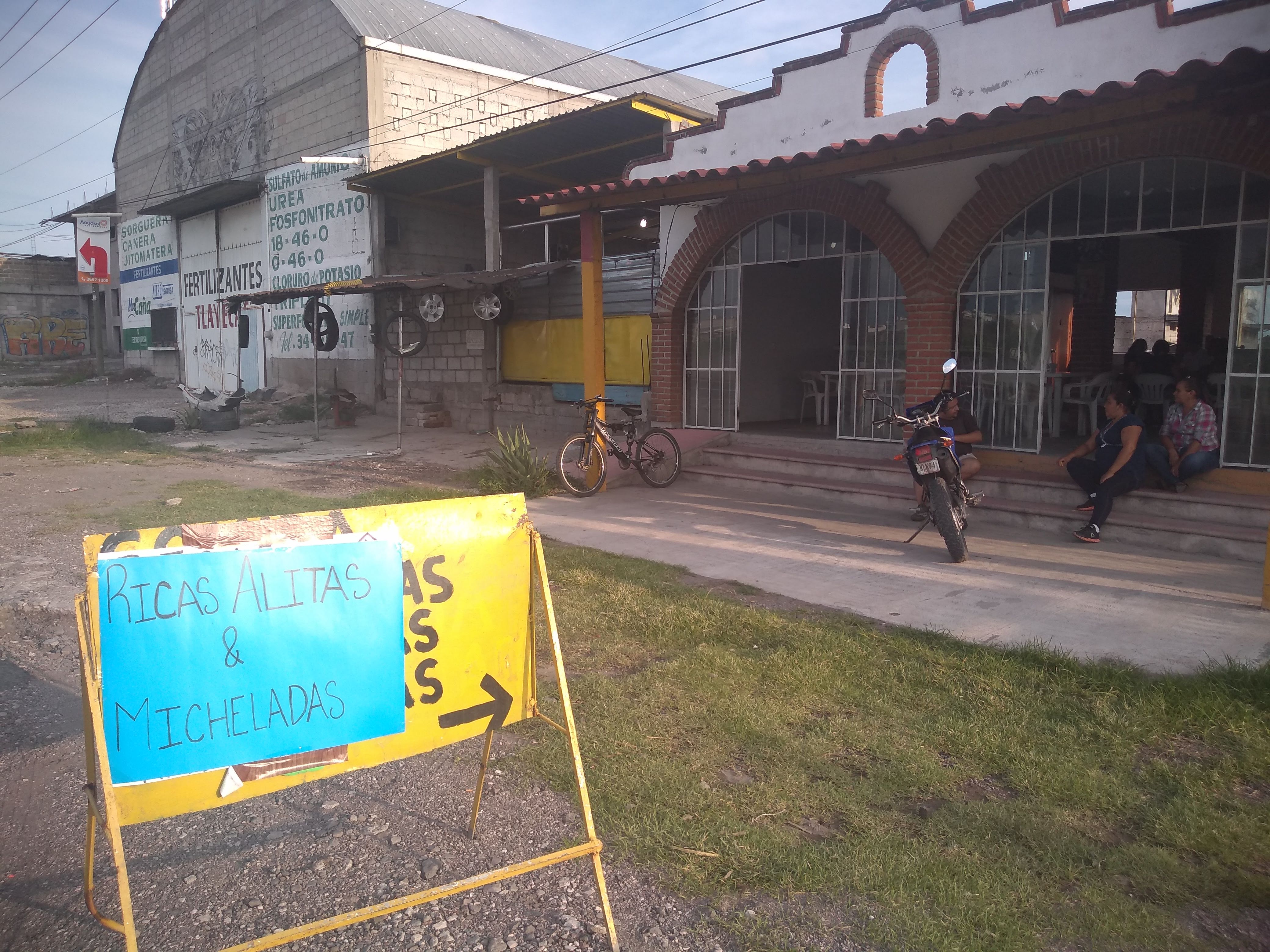 Restaurante Bar Familiar “El Amigo Costeño" image 3