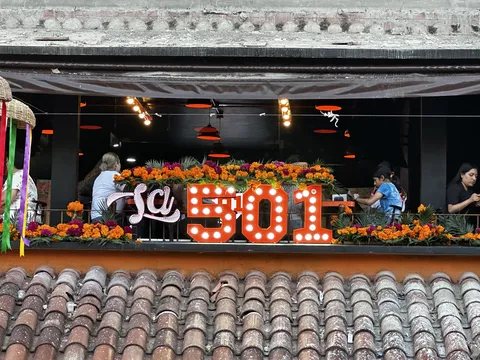 La 501 Centro image 6