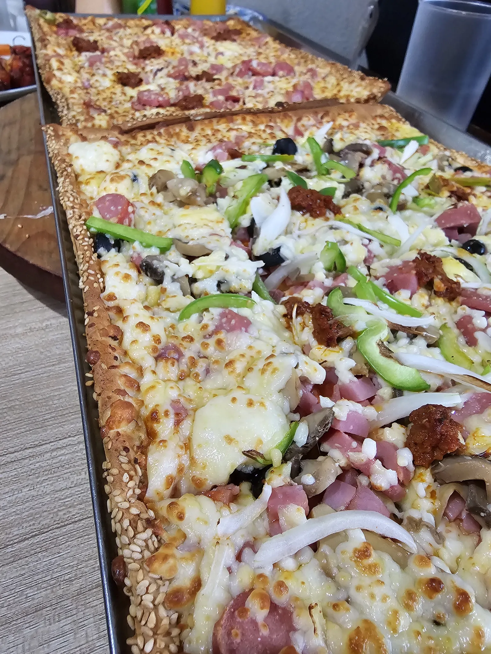 Taz Pizza image 3