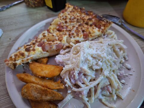 Taz Pizza image 5