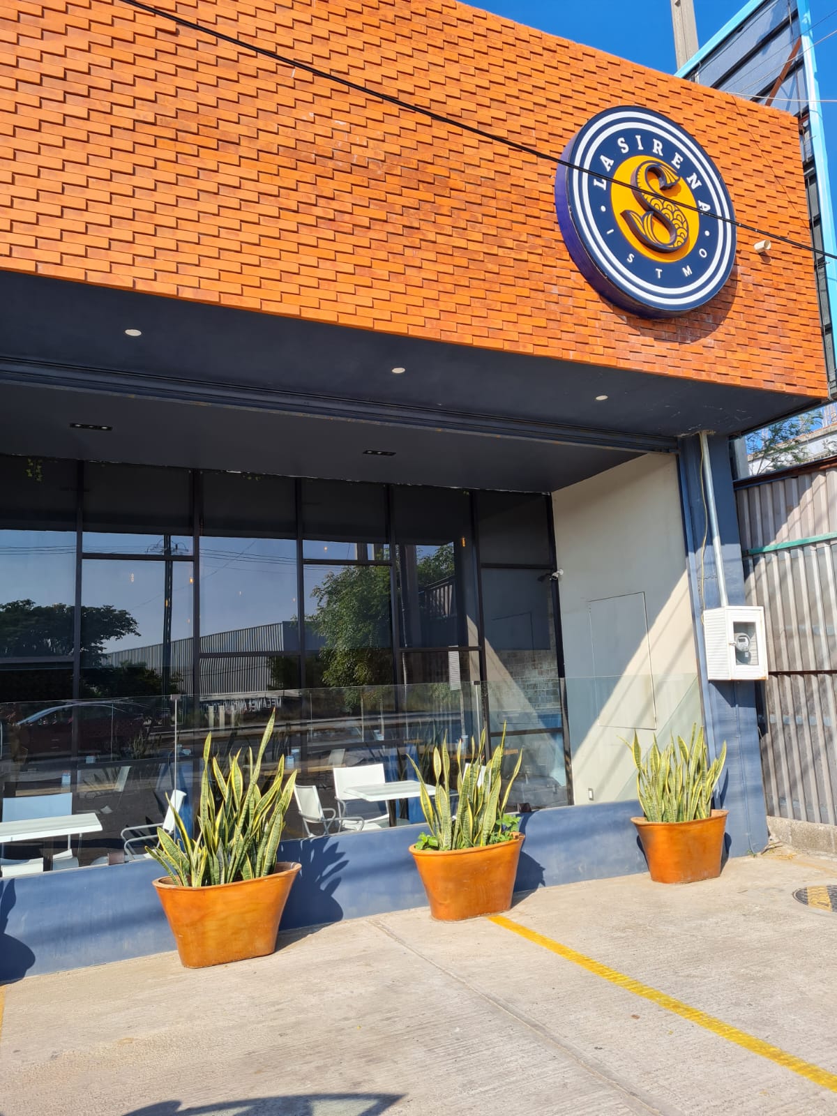 La Sirena Istmo Restaurante image 5