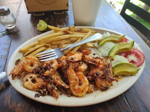 LA SIRENA GORDA PESCADOS Y MARISCOS HUICHAPAN image 6