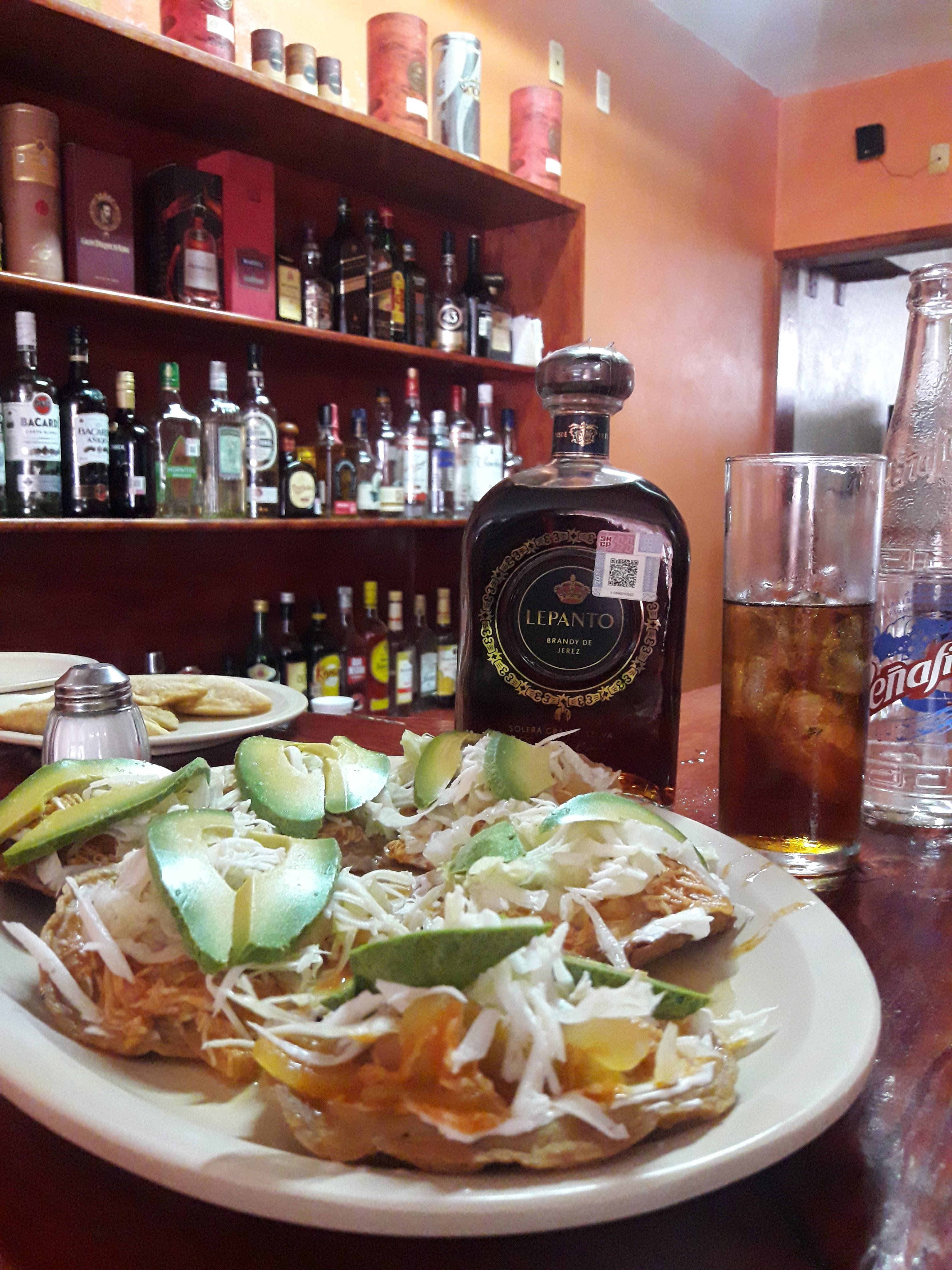 Lepanto restaurante-bar familiar image 9