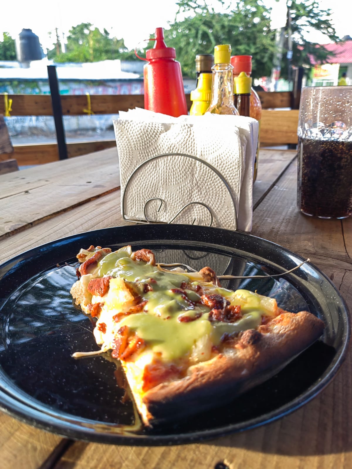 Pizza Miguel "loco" image 5