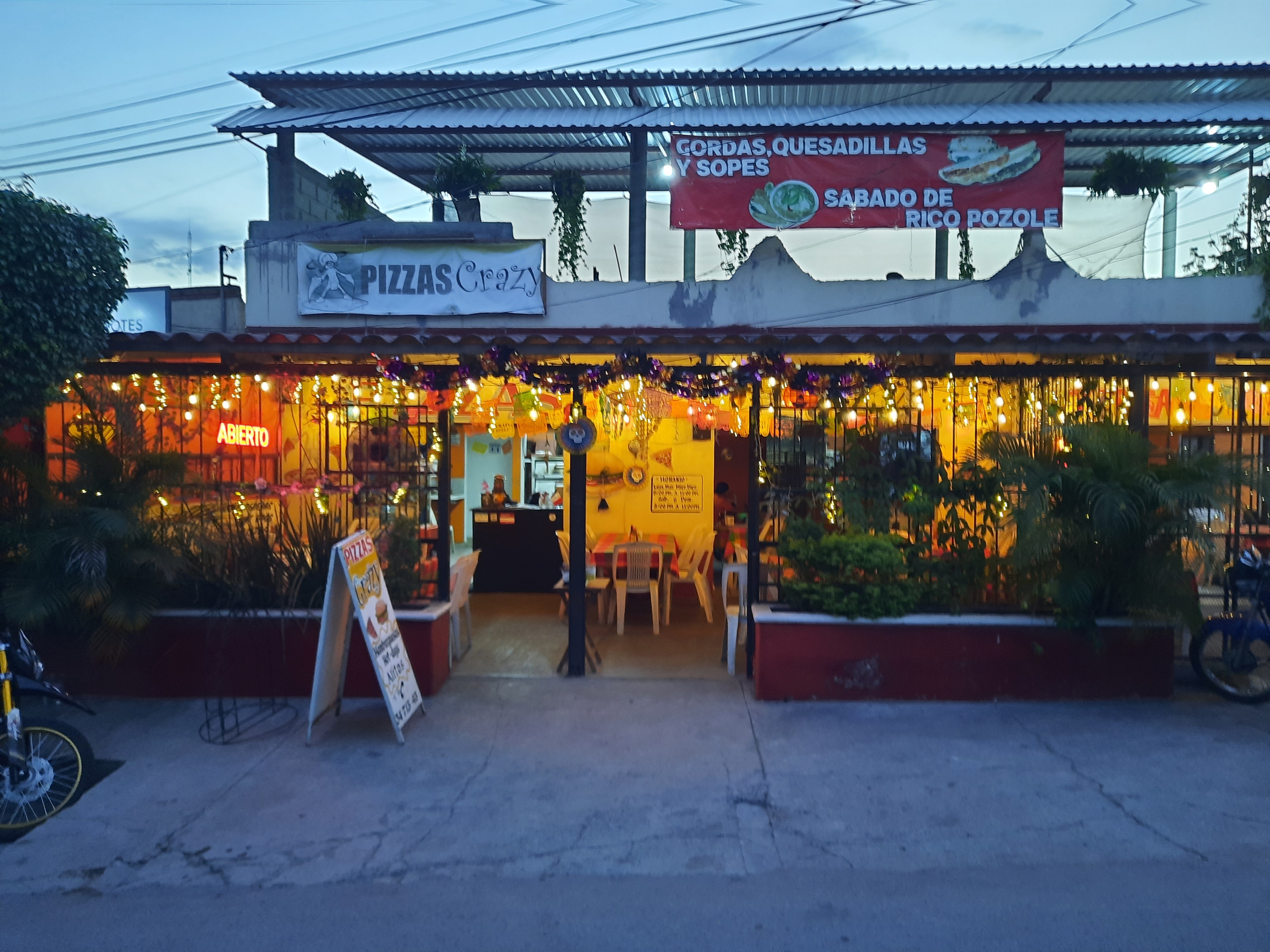 Crazy Pizzas image 1