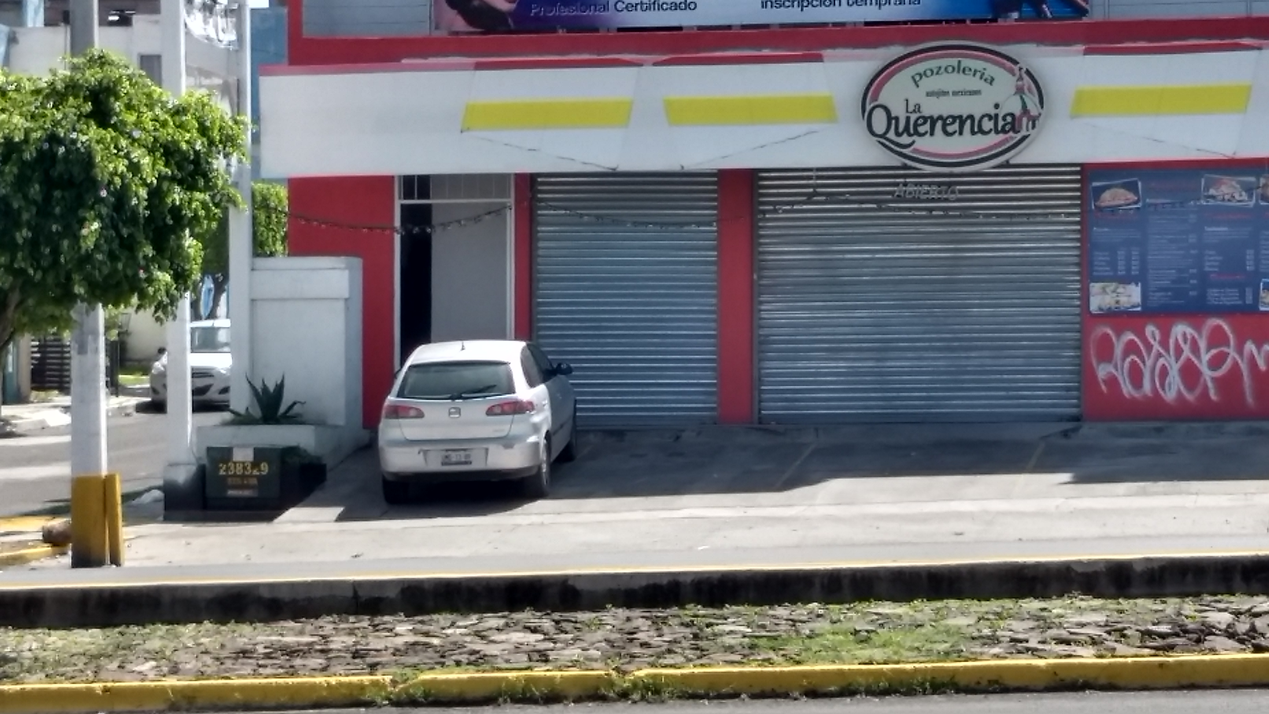 La Querencia Pozolería Suc. Blvd. Americas image 7